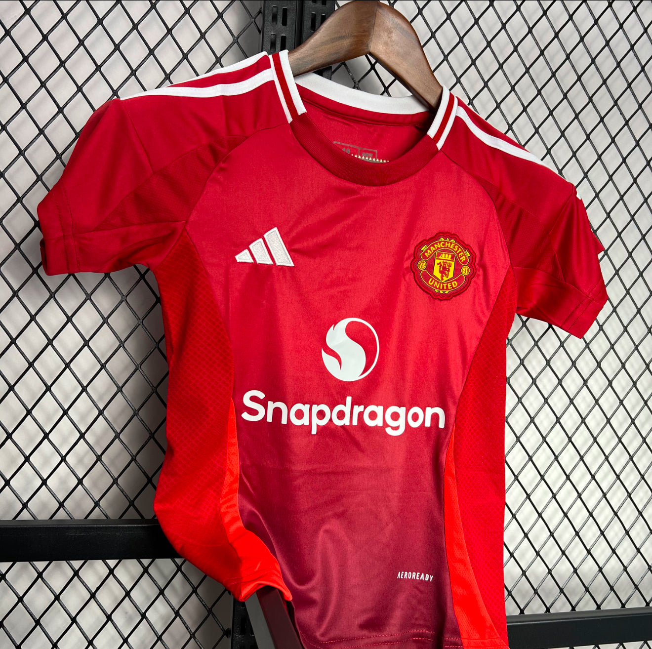24/25 Manchester United Kids Kit