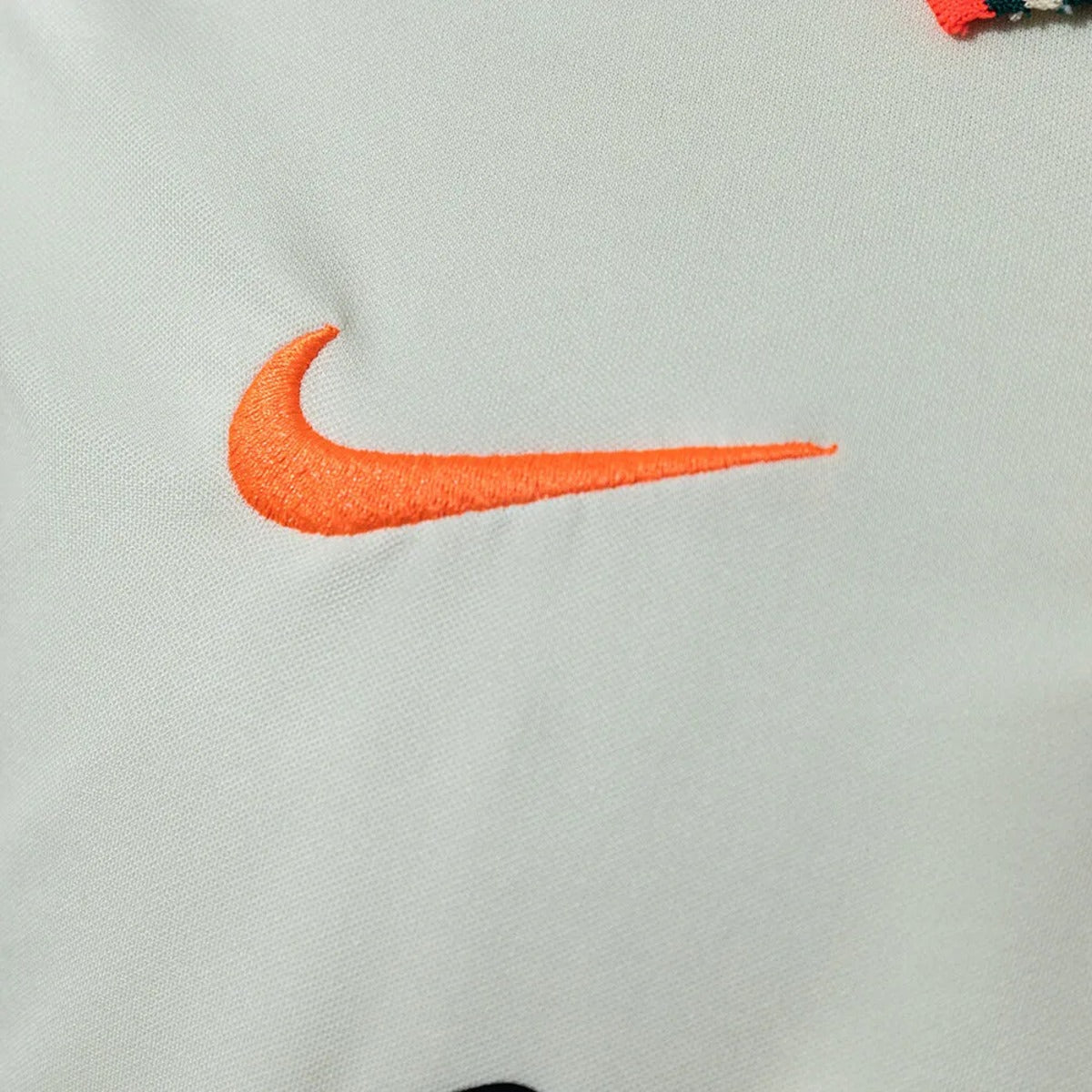 21/22 Liverpool Retro Away Jersey