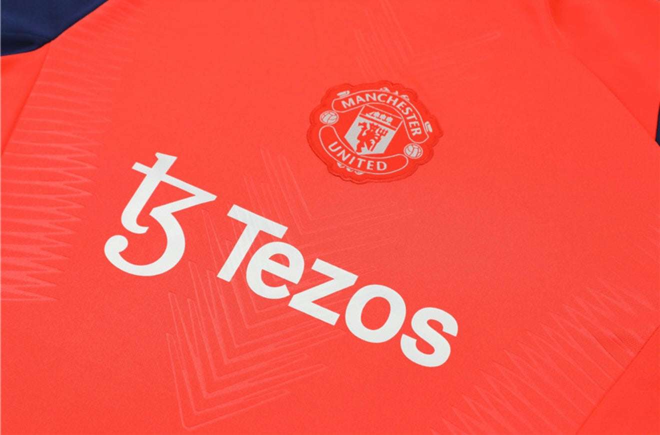 24/25 Manchester United Orange And Navy Tracksuit