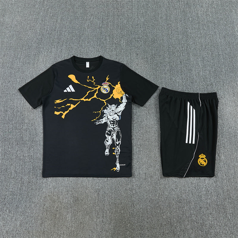 Real Madrid x Marvel Black Shorts Training Set