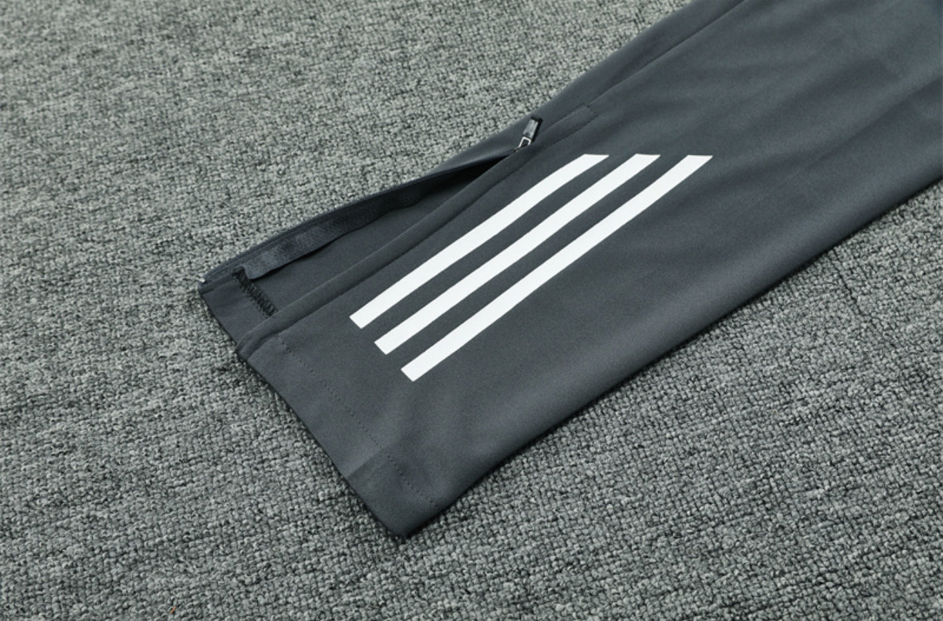 24/25 Manchester United Dark Grey 1/4 Zip Tracksuit