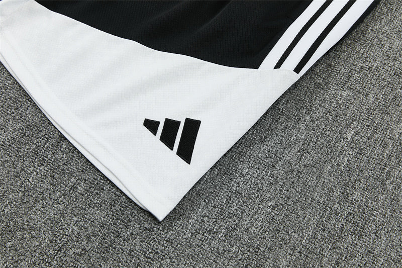 26/27 Juventus White/Black Shorts Training Set