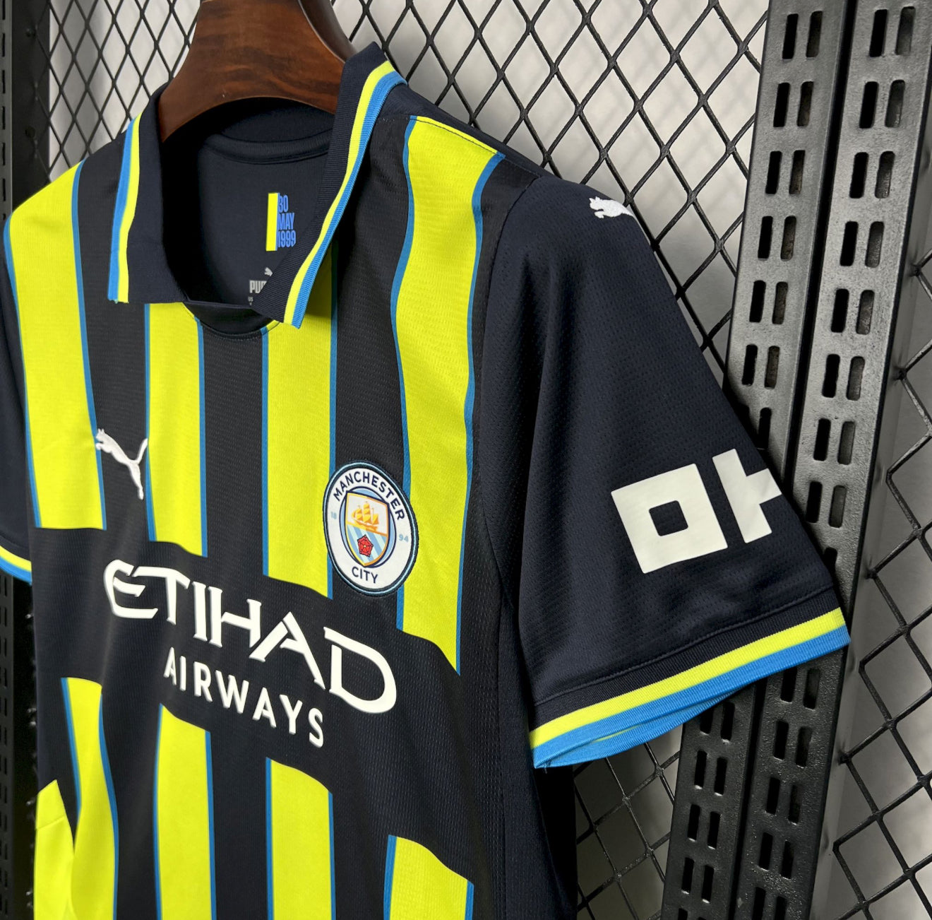 24/25 Manchester City Away Jersey