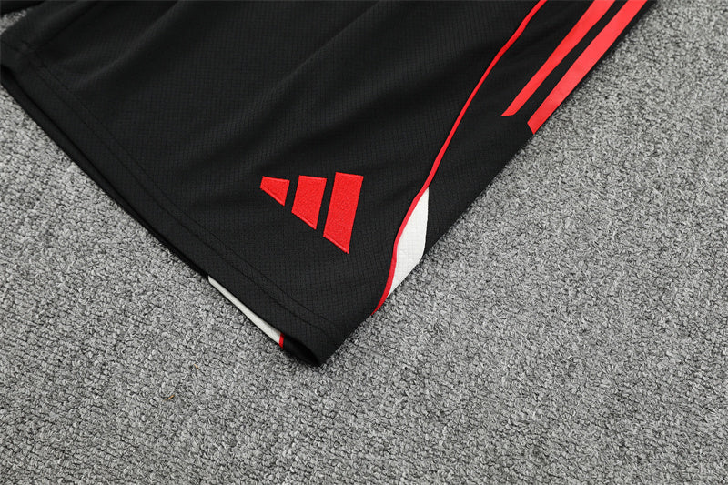 Liverpool “Liverbird” Shorts Training Set