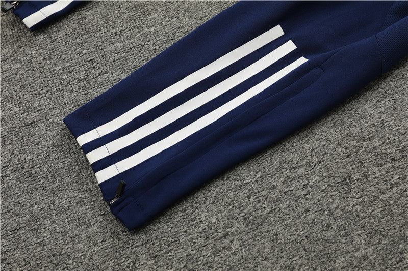 23/24 Manchester United Dark Blue 1/4 Zip Tracksuit
