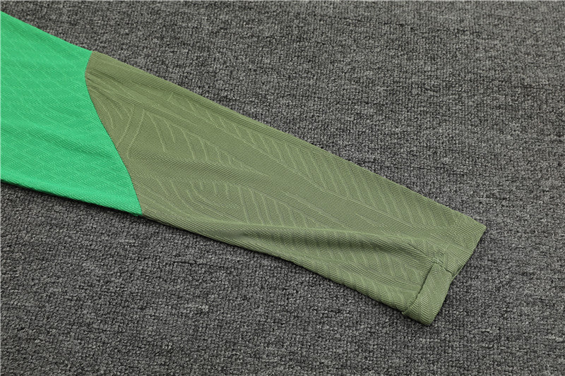 23/24 Atletico Madrid Green And Black 1/4 Zip Tracksuit