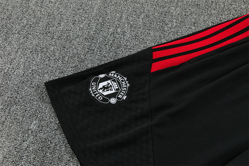 26/27 Manchester United Red/Black Shorts Training Set
