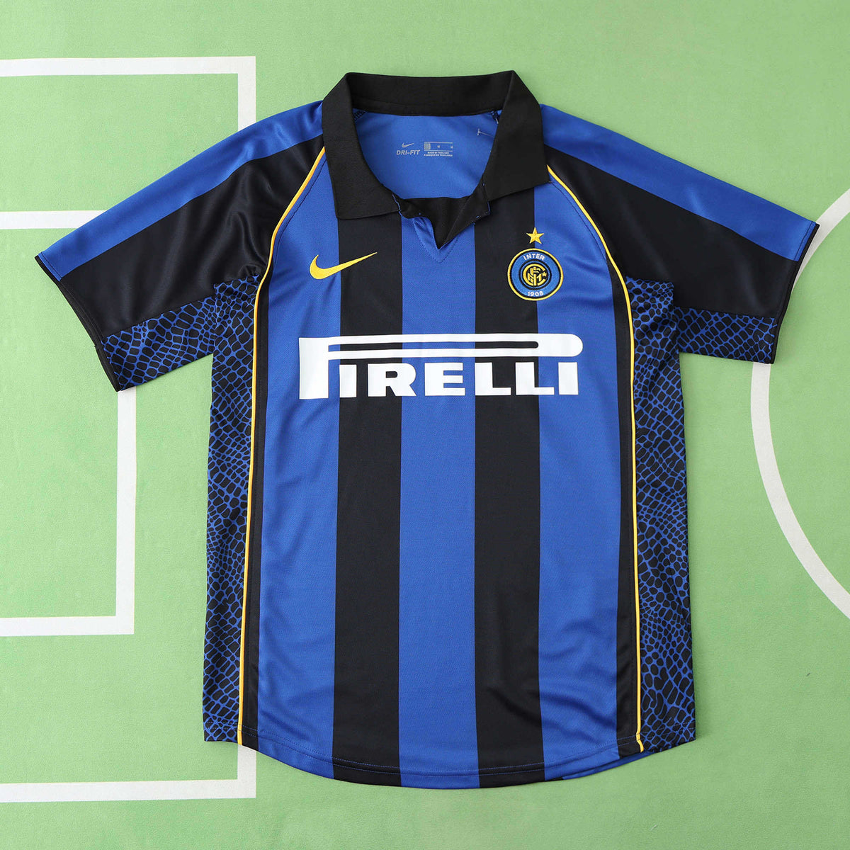 01/02 Inter Milan Retro Home Jersey