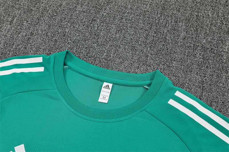 25/26 Liverpool Green/Black Shorts Training Set