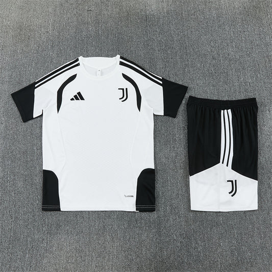 26/27 Juventus White/Black Shorts Training Set