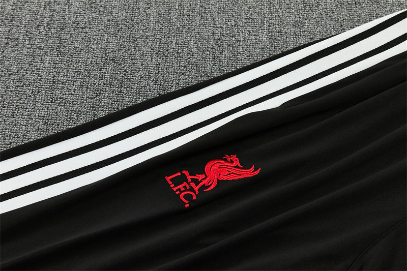 26/27 Liverpool FC White And Black 1/4 Zip Tracksuit