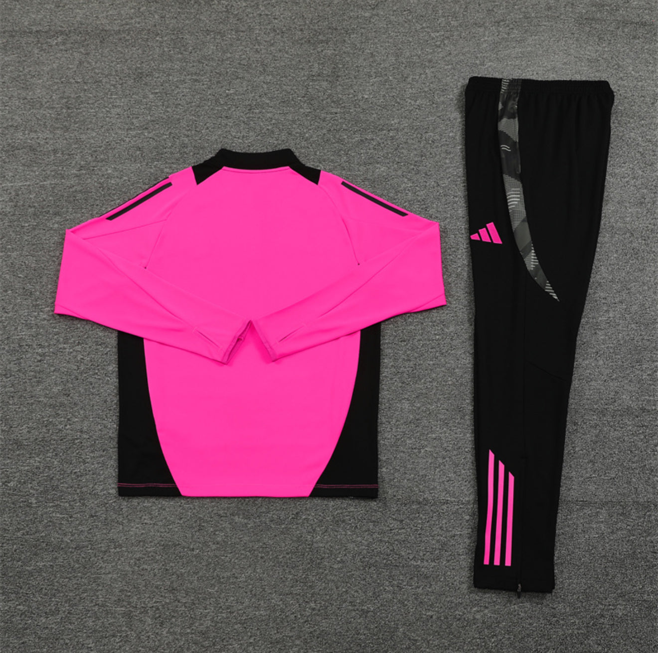 24/25 Real Madrid Pink 1/4 Zip Tracksuit