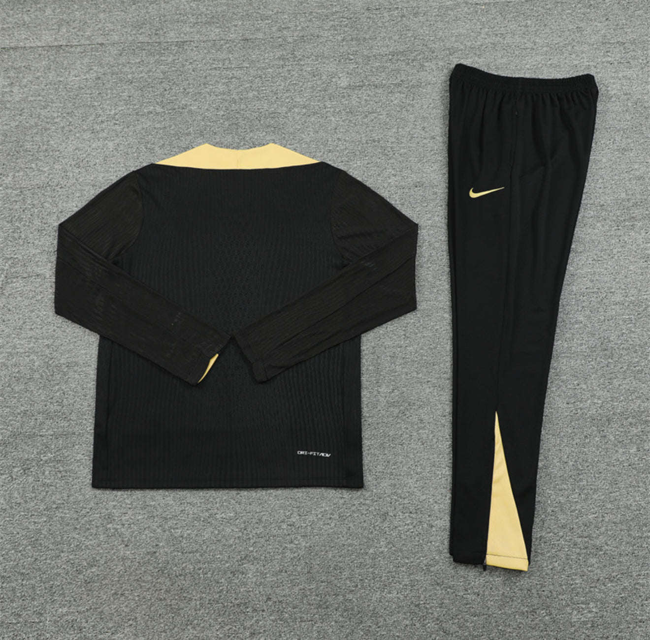 24/25 FC Barcelona Black And Gold 1/4 Zip Tracksuit