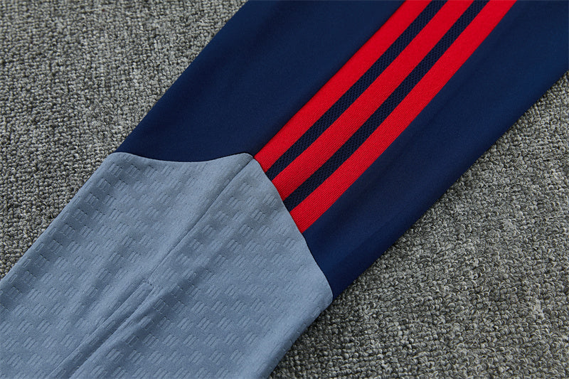 26/27 FC Bayern Munich Cream And Blue 1/4 Zip Tracksuit