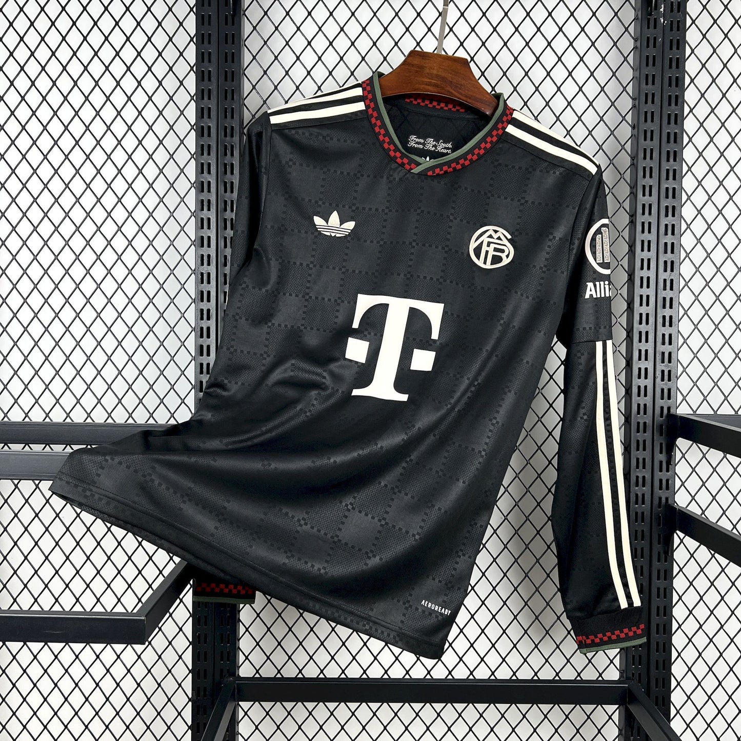 25/26 FC Bayern Munich Third Jersey (Long Sleeve)