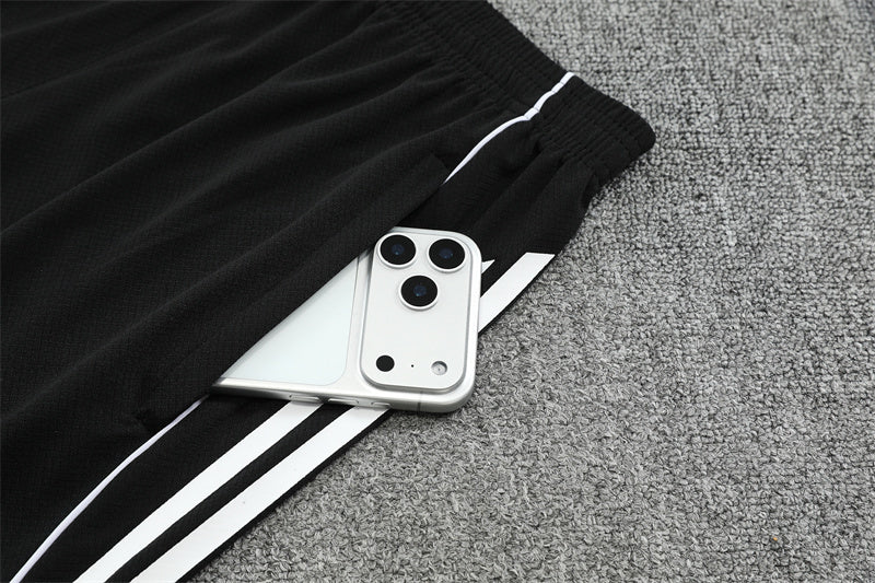 Real Madrid x Marvel Black Shorts Training Set