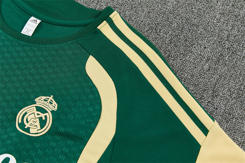 26/27 Real Madrid Green/Gold Shorts Training Set