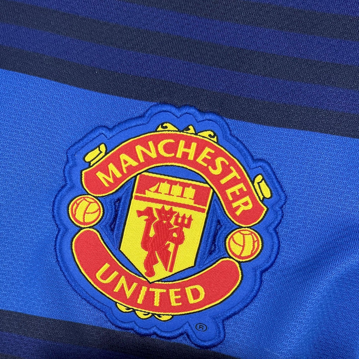 2011/12 Manchester United Retro Away Jersey
