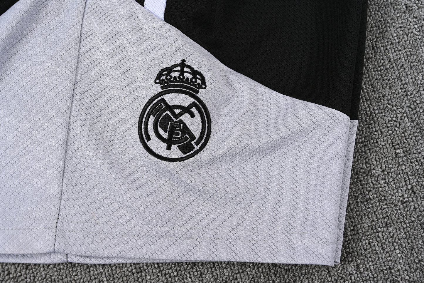 26/27 Real Madrid Black/Grey Vest Training Set