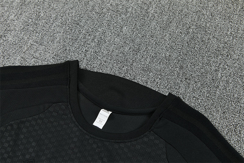 Liverpool Blacked Out Shorts Training Set