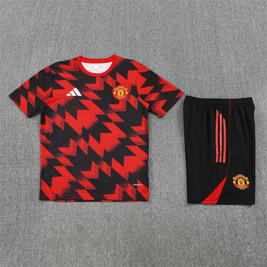 25/26 Manchester United Black/Red Shorts Training Set