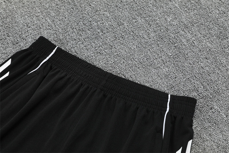Real Madrid x Marvel Black Shorts Training Set