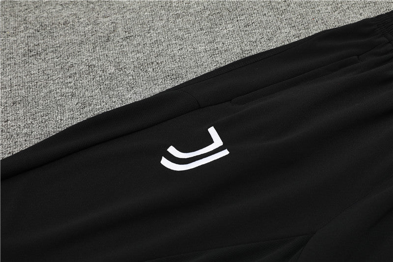 23/24 Juventus White And Black 1/4 Zip Tracksuit