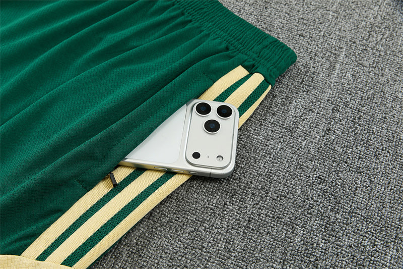 26/27 Real Madrid Green/Gold Shorts Training Set
