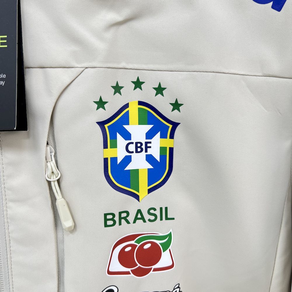 Brazil Cream Windbreaker