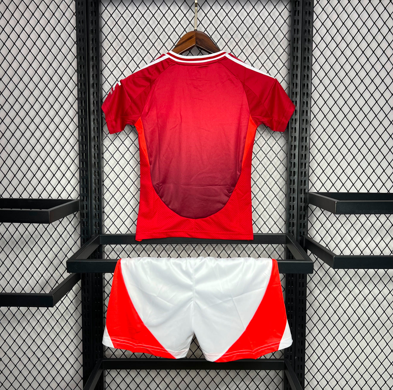 24/25 Manchester United Kids Kit