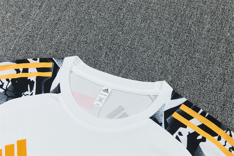 Real Madrid x Marvel White Shorts Training Set