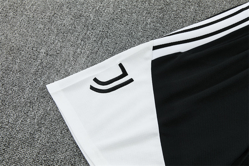 26/27 Juventus White/Black Shorts Training Set