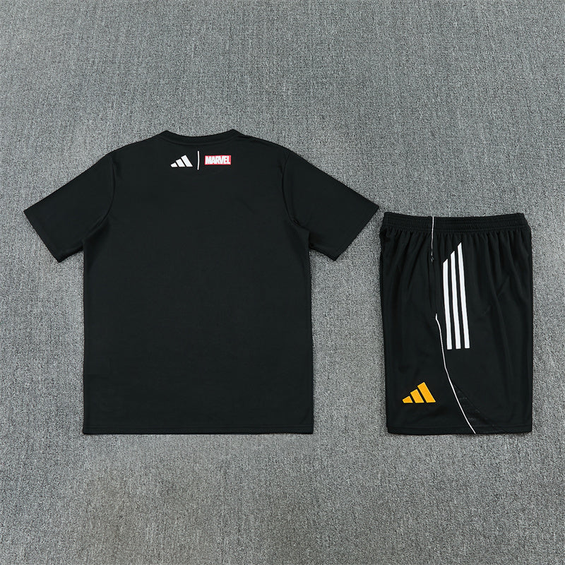 Real Madrid x Marvel Black Shorts Training Set